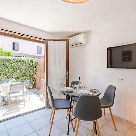 Les Lavandines By Interhome Apartment *